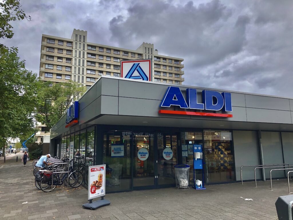 Is Aldi Closing